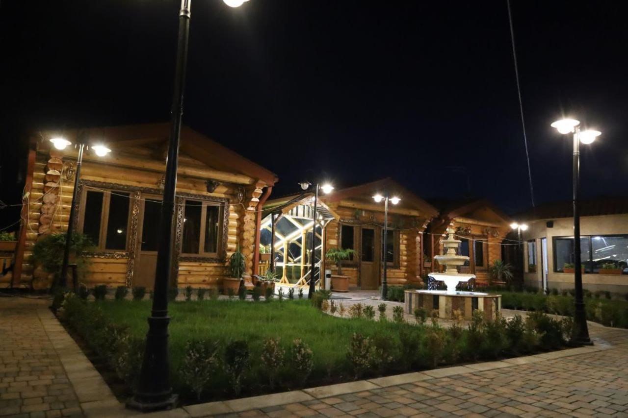Tnak Hotel Єреван Екстер'єр фото