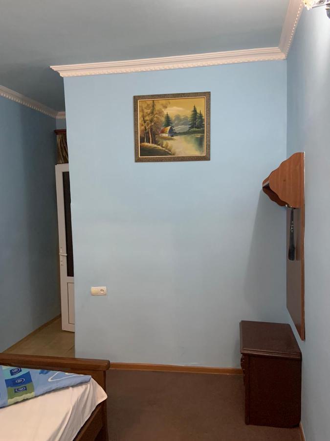 Tnak Hotel Єреван Екстер'єр фото