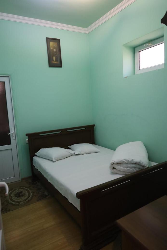 Tnak Hotel Єреван Екстер'єр фото