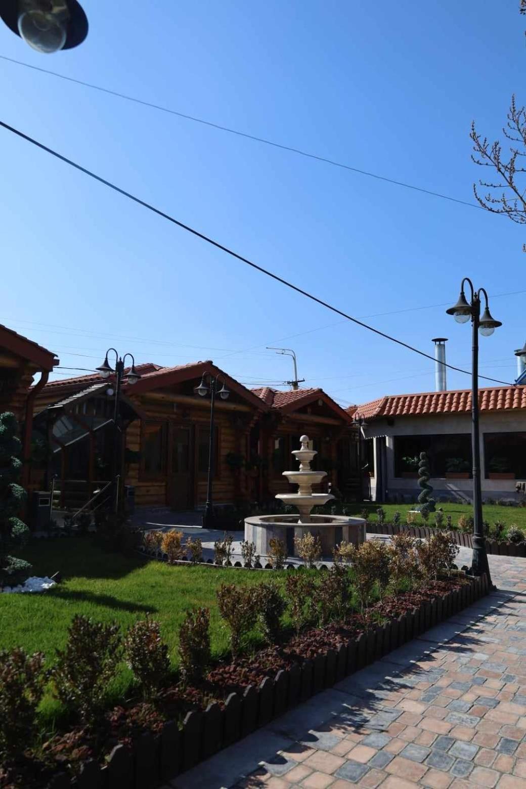 Tnak Hotel Єреван Екстер'єр фото